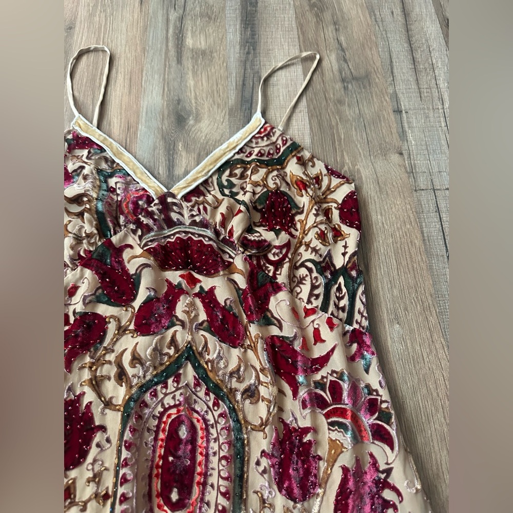 Romantic Beaded Paisley Velvet Silk Camisole Sleeveless Top - Picture 4 of 11